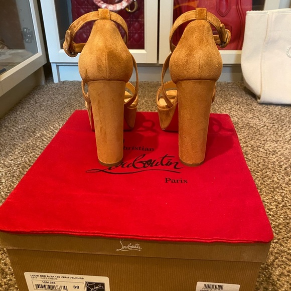 Christian Louboutin Louboutin Bee suede 38 - Picture 6 of 14